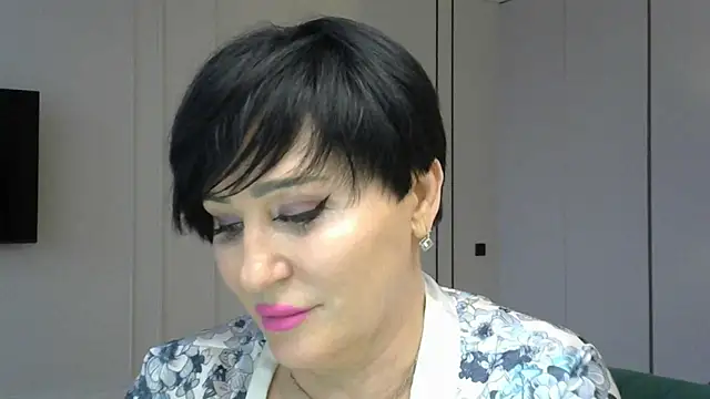 Kleotempt online show from May 2026 12:07:01 AM
