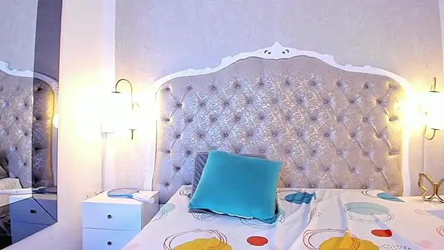 KristalMature online show from March 2026 02:04:02 AM