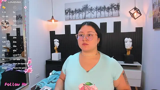 sienna cavalli online show from April 2026 01:15:01 PM