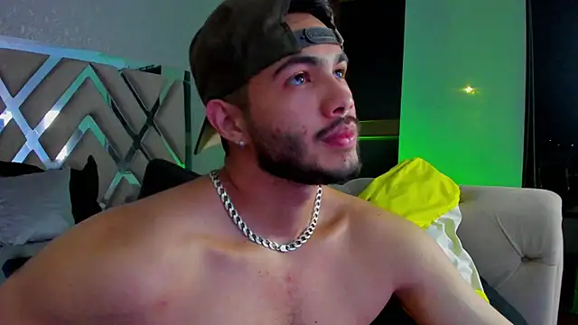 Snapshot of Vincentblack chatting on June 2026 02:12:01 AM Vincentblack online show from June 2026 02:12:01 AM