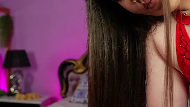 AylaWhisper online show from May 2026 05:19:02 PM
