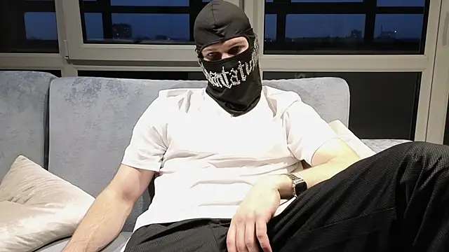 chantatummm online show from April 2026 03:56:01 PM