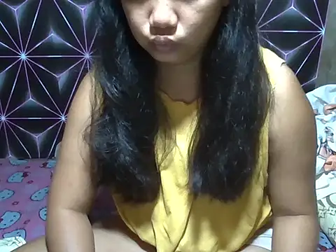 Flowerbebe online show from April 2026 07:07:02 PM