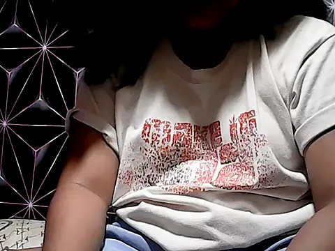 Flowerbebe online show from June 2026 01:11:01 PM
