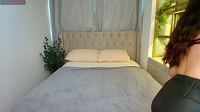 Snapshot of Sherry_Longers chatting on February 2026 12:26:01 PM Sherry Longers online show from February 2026 12:26:01 PM