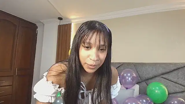 Snapshot of ShayMilleer chatting on May 2026 12:20:01 PM ShayMilleer online show from May 2026 12:20:01 PM