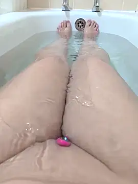 Bwildside online show from April 2026 07:36:01 PM