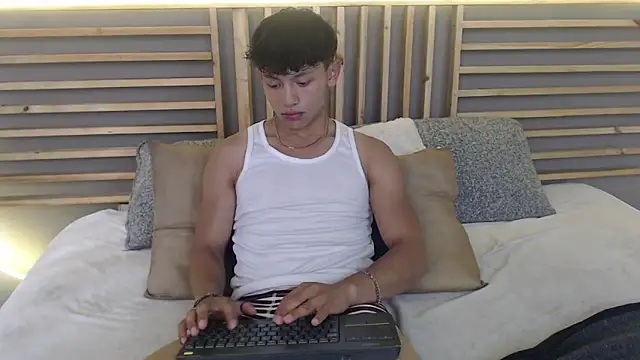 Snapshot of clark_ken01 chatting on March 2026 08:48:01 PM clark ken01 online show from March 2026 08:48:01 PM