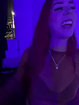 kisscherry8 online show from February 2026 02:45:01 AM