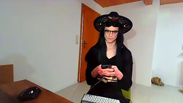 Snapshot of Lissi_hotgirl chatting on February 2026 06:31:01 PM Lissi hotgirl online show from February 2026 06:31:01 PM