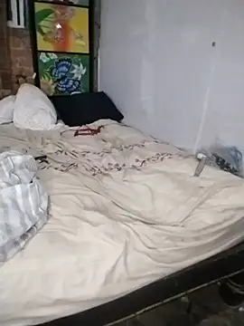 Cristal queen  online show from April 2026 03:37:02 AM