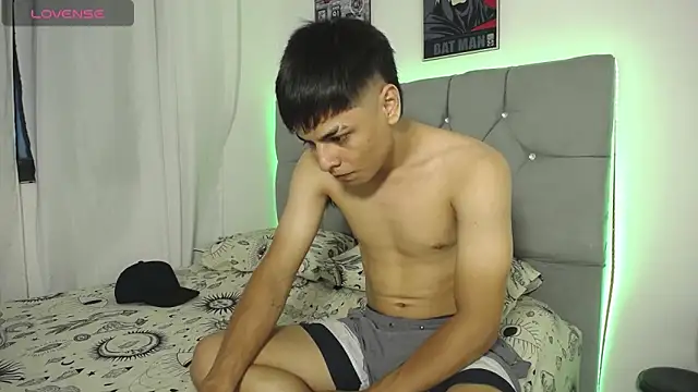 Logan Jhonson19 online show from March 2026 05:22:02 AM