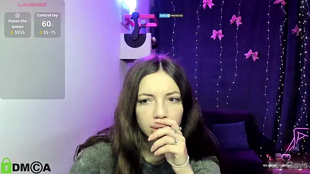 AlisMoonly online show from February 2026 07:51:01 AM