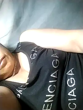 Lucie Fuzk online show from April 2026 09:15:02 PM