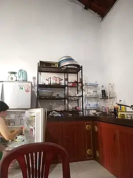 Ivy Trix2 online show from April 2026 03:15:02 AM