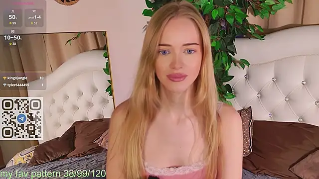Snapshot of Dear_Tessa chatting on May 2026 03:52:02 PM Dear Tessa online show from May 2026 03:52:02 PM