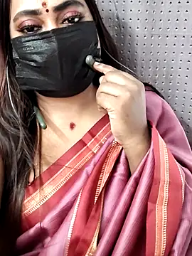 Cutie Nila online show from March 2026 05:22:02 AM