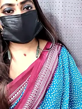 Cutie Nila online show from April 2026 07:45:01 AM