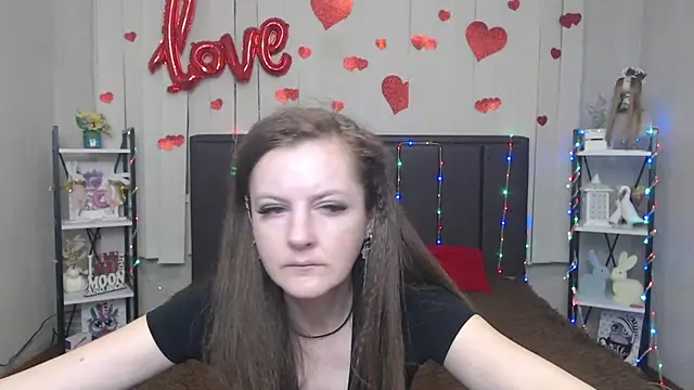 Snapshot of MeganPirs chatting on April 2026 05:05:01 AM MeganPirs online show from April 2026 05:05:01 AM