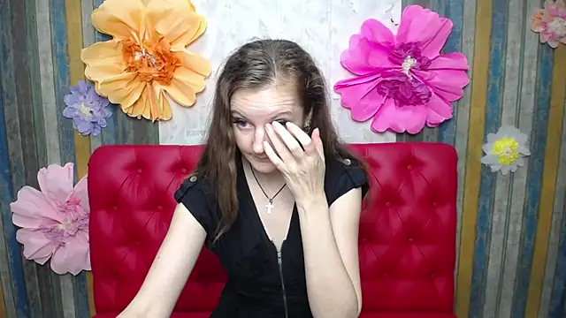 Snapshot of MeganPirs chatting on May 2026 02:45:01 PM MeganPirs online show from May 2026 02:45:01 PM
