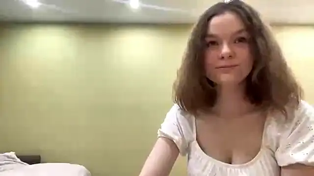 AliveCute online show from March 2026 07:27:01 PM