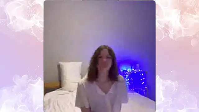 AliveCute online show from April 2026 06:04:02 PM