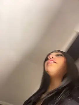 GeorgiaPink  online show from April 2026 11:28:01 PM