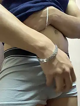 Snapshot of Tu_gymrat chatting on February 2026 03:33:01 PM Tu gymrat online show from February 2026 03:33:01 PM