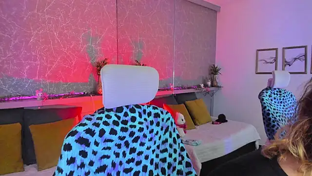 Rossie huntt online show from March 2026 02:56:01 PM