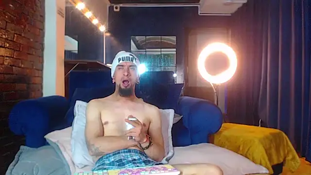 Rommen N Zoe online show from April 2026 02:23:01 AM