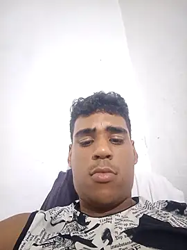 luis230436 online show from April 2026 04:15:01 AM