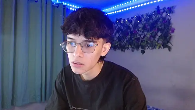 noah millerx online show from April 2026 05:01:02 AM