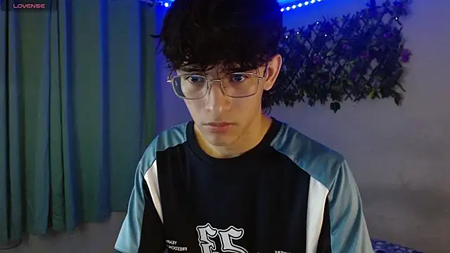 noah millerx online show from April 2026 04:56:01 AM