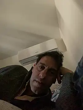 Alessandro7979 online show from March 2026 06:46:02 AM