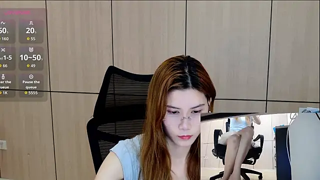 Snapshot of zhen-68 chatting on April 2026 01:06:01 AM zhen-68 online show from April 2026 01:06:01 AM