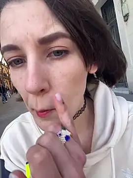 Kamorana online show from March 2026 01:04:02 PM