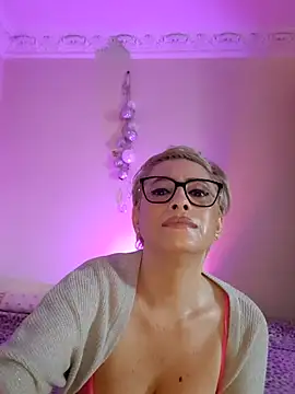 Snapshot of LunaBlaise chatting on May 2026 05:25:02 AM LunaBlaise online show from May 2026 05:25:02 AM