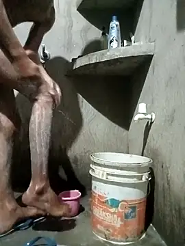 Snapshot of CoralN chatting on February 2026 01:11:02 PM CoralN online show from February 2026 01:11:02 PM