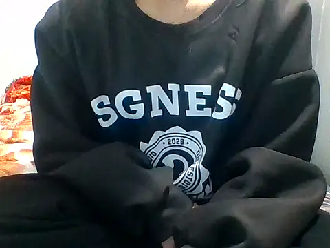 Snapshot of kiraa-007 chatting on March 2026 12:20:01 PM kiraa-007 online show from March 2026 12:20:01 PM