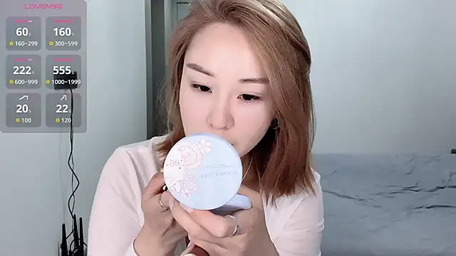 xiaolu-686 online show from April 2026 03:07:02 PM