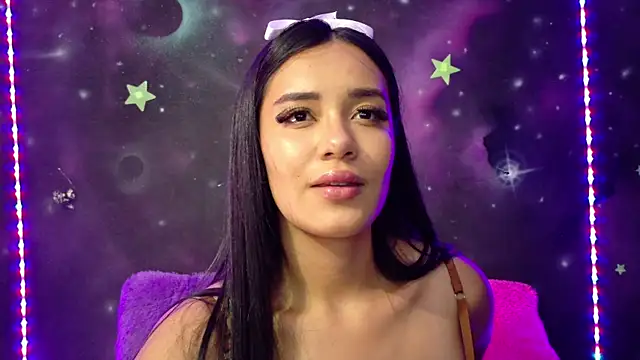 Snapshot of ValentinaRojass_ chatting on May 2026 06:28:02 PM ValentinaRojass online show from May 2026 06:28:02 PM