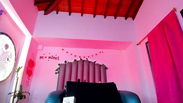 Xdeisyy online show from April 2026 03:50:02 AM