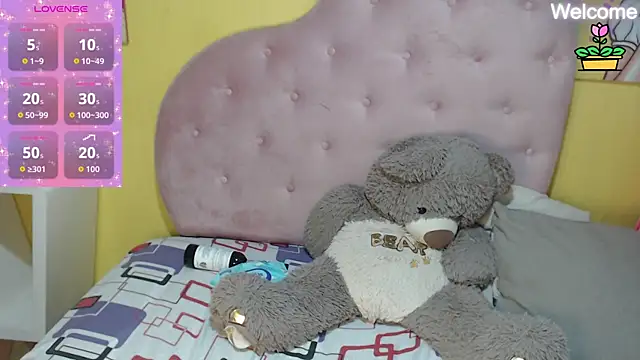 Sophiiee Gray online show from April 2026 02:27:02 AM