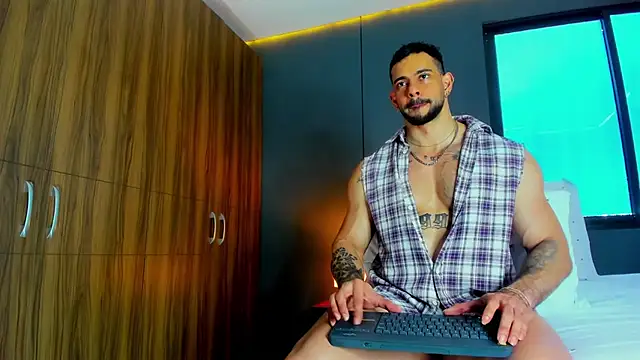 massimo visconti online show from March 2026 03:06:02 PM