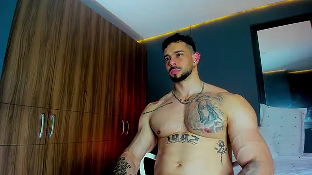 massimo visconti online show from April 2026 03:37:02 AM