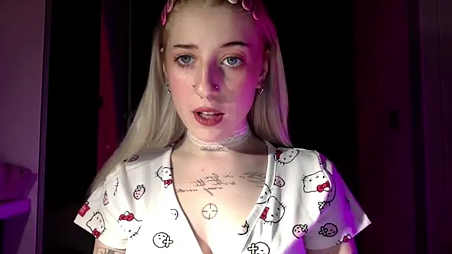 EmmyWet online show from April 2026 07:44:02 PM