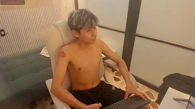 DeilanWolf online show from March 2026 05:08:02 AM