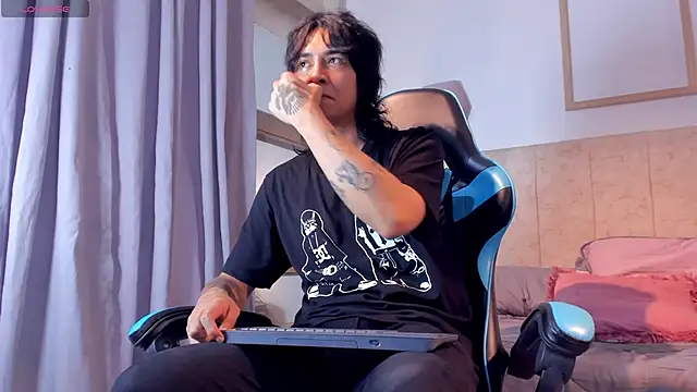 Snapshot of so_pop chatting on February 2026 02:06:02 PM so pop online show from February 2026 02:06:02 PM