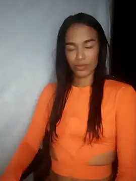 FlorSalvaje  online show from April 2026 12:41:02 AM