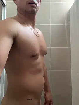 Snapshot of David-latinlover chatting on May 2026 09:19:01 PM David-latinlover online show from May 2026 09:19:01 PM